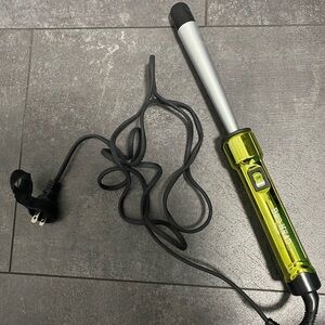 BedHead reverse tapered curling wand